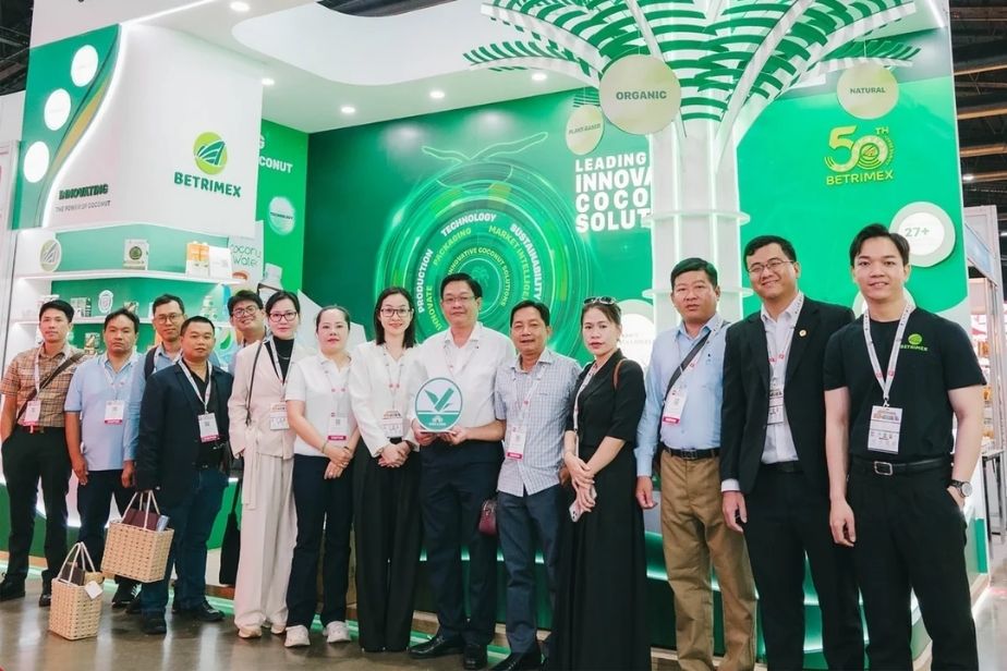 The delegation from Vinh Long province visits Betrimex's booth at THAIFEX-Anuga Asia 2026. Photo: Vuong Thinh. The delegation from Vinh Long province visits Betrimex's booth at THAIFEX-Anuga Asia 2026. Photo: Vuong Thinh.